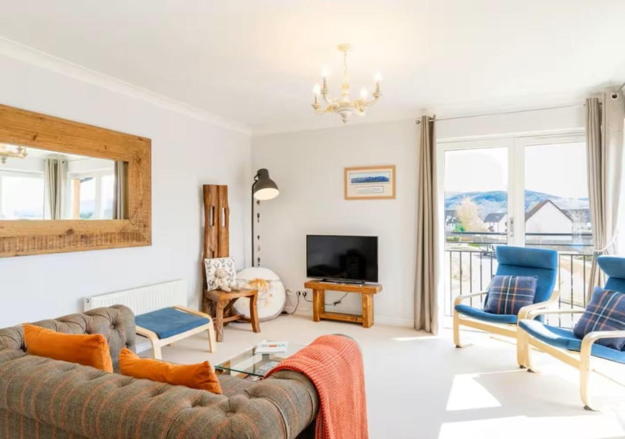 The View At No 10 Apartment Aviemore Exterior photo