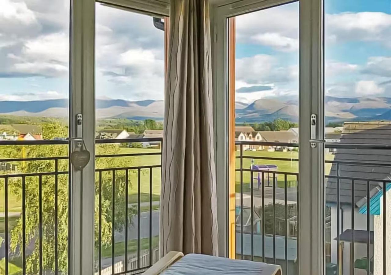 The View At No 10 Apartment Aviemore Exterior photo